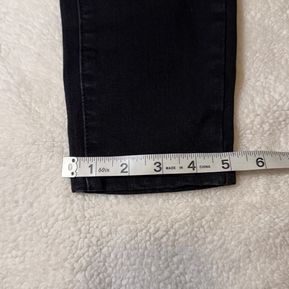 Time and Tru Women's Black Skinny Jeans - Picture 6 of 10